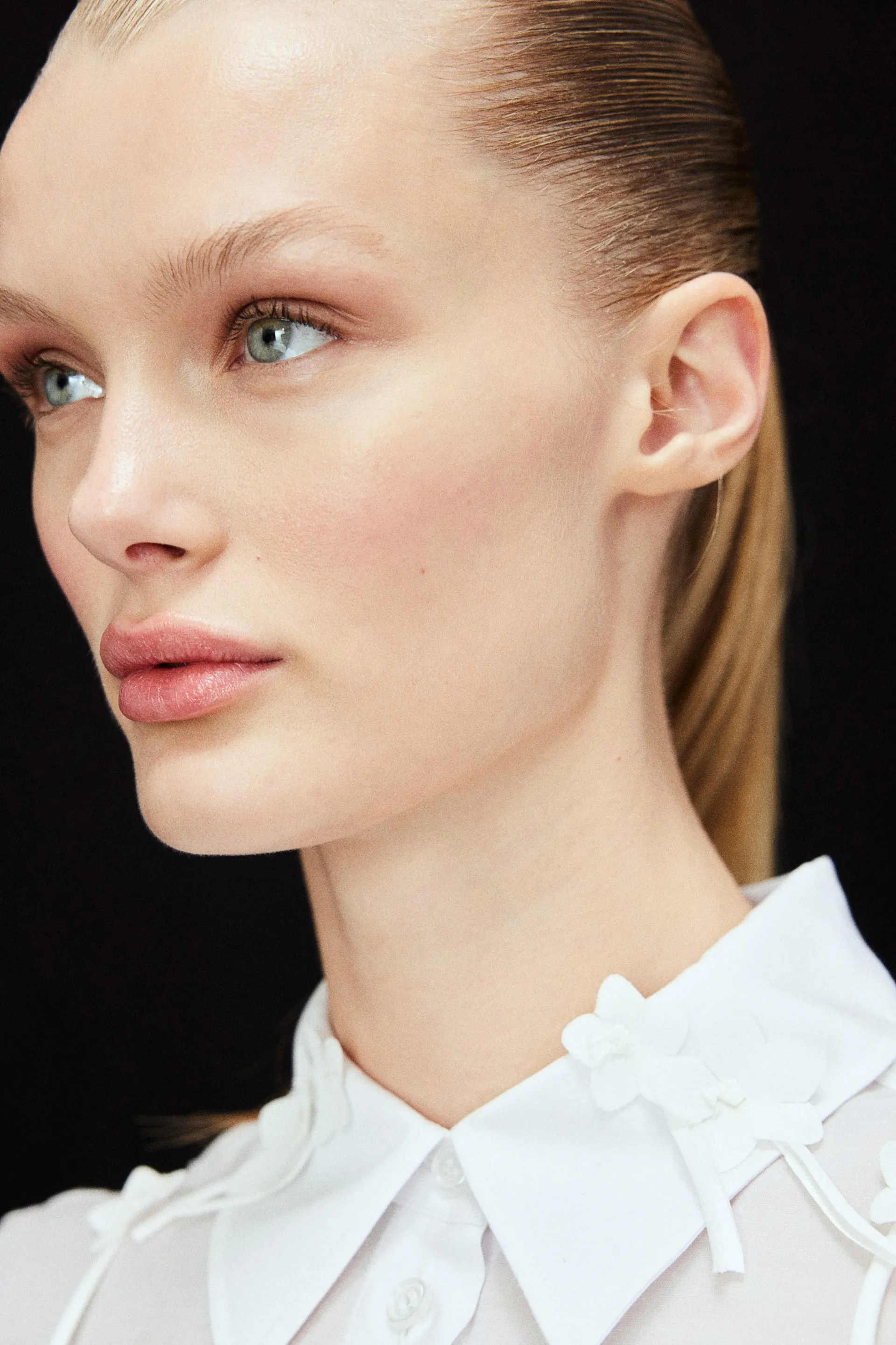 Oversized appliquéd shirt