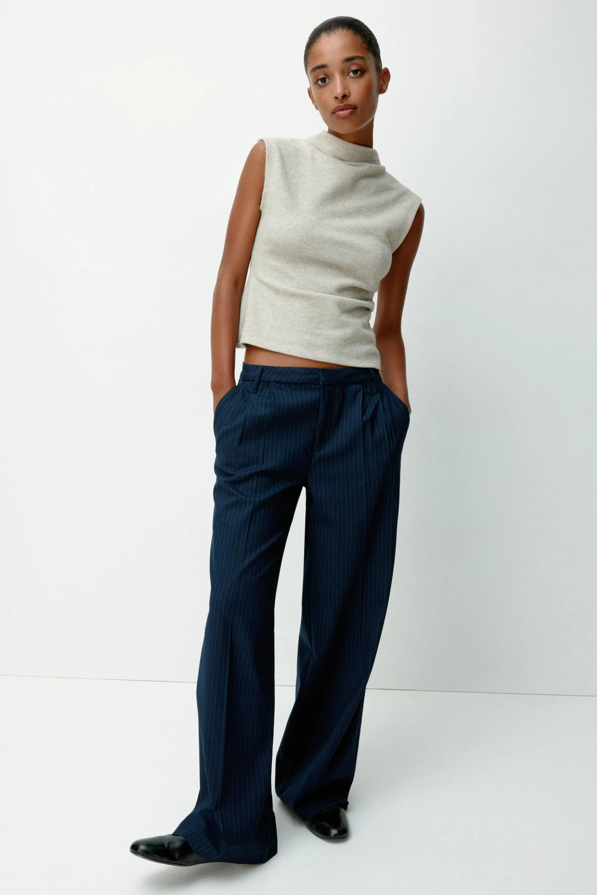Wide tailored trousers