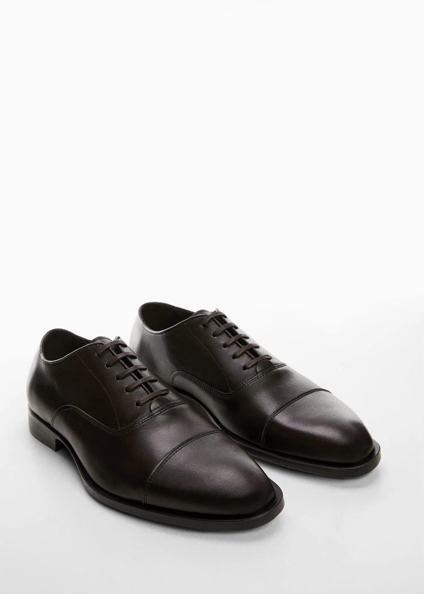 Leather suit shoes