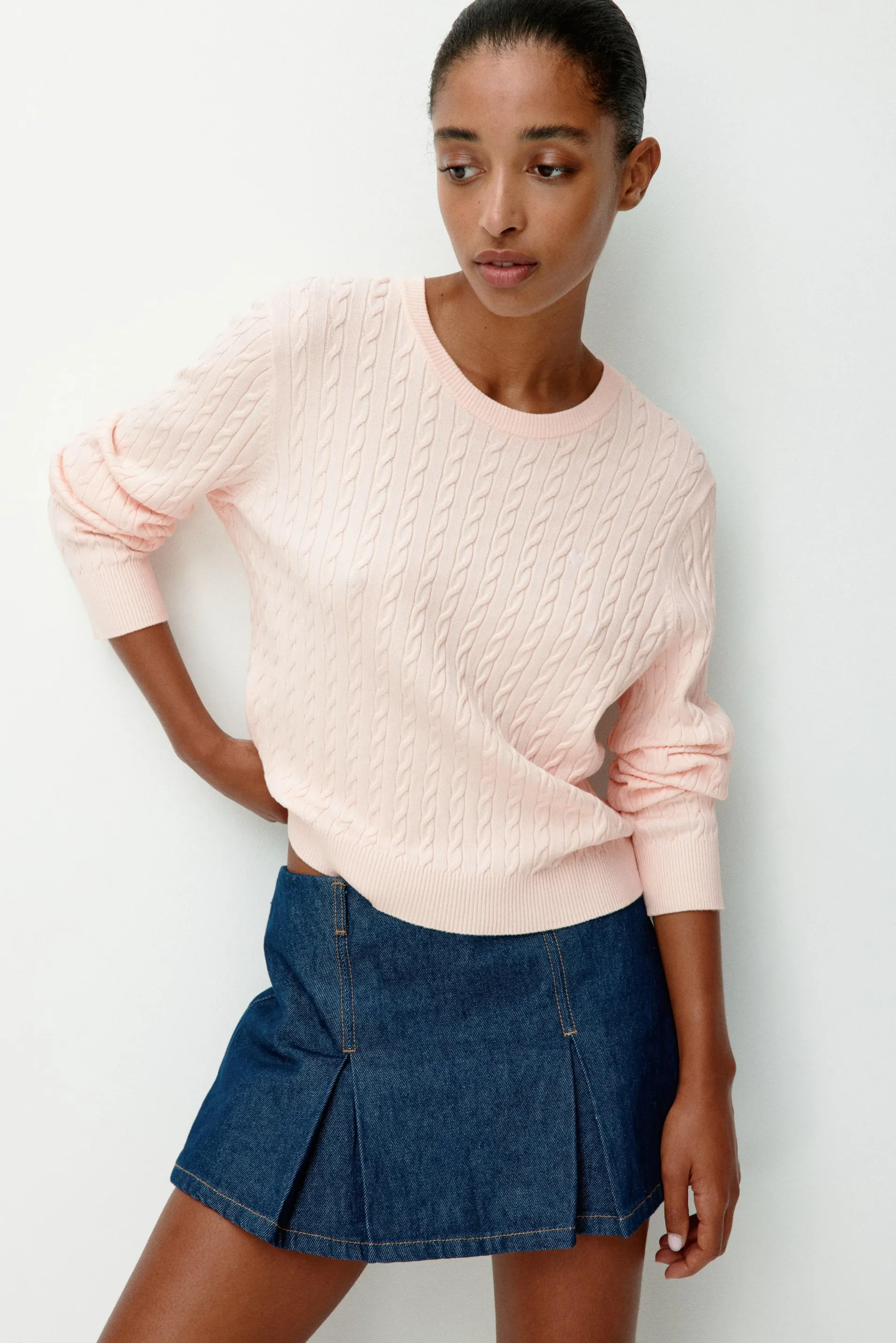 Cable-knit jumper