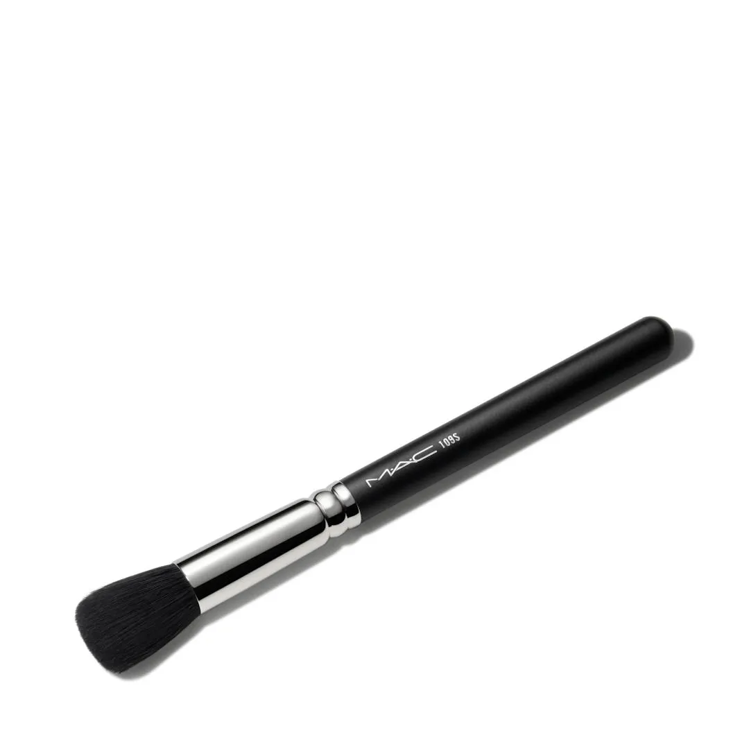 109 Synthetic Small Contour Brush