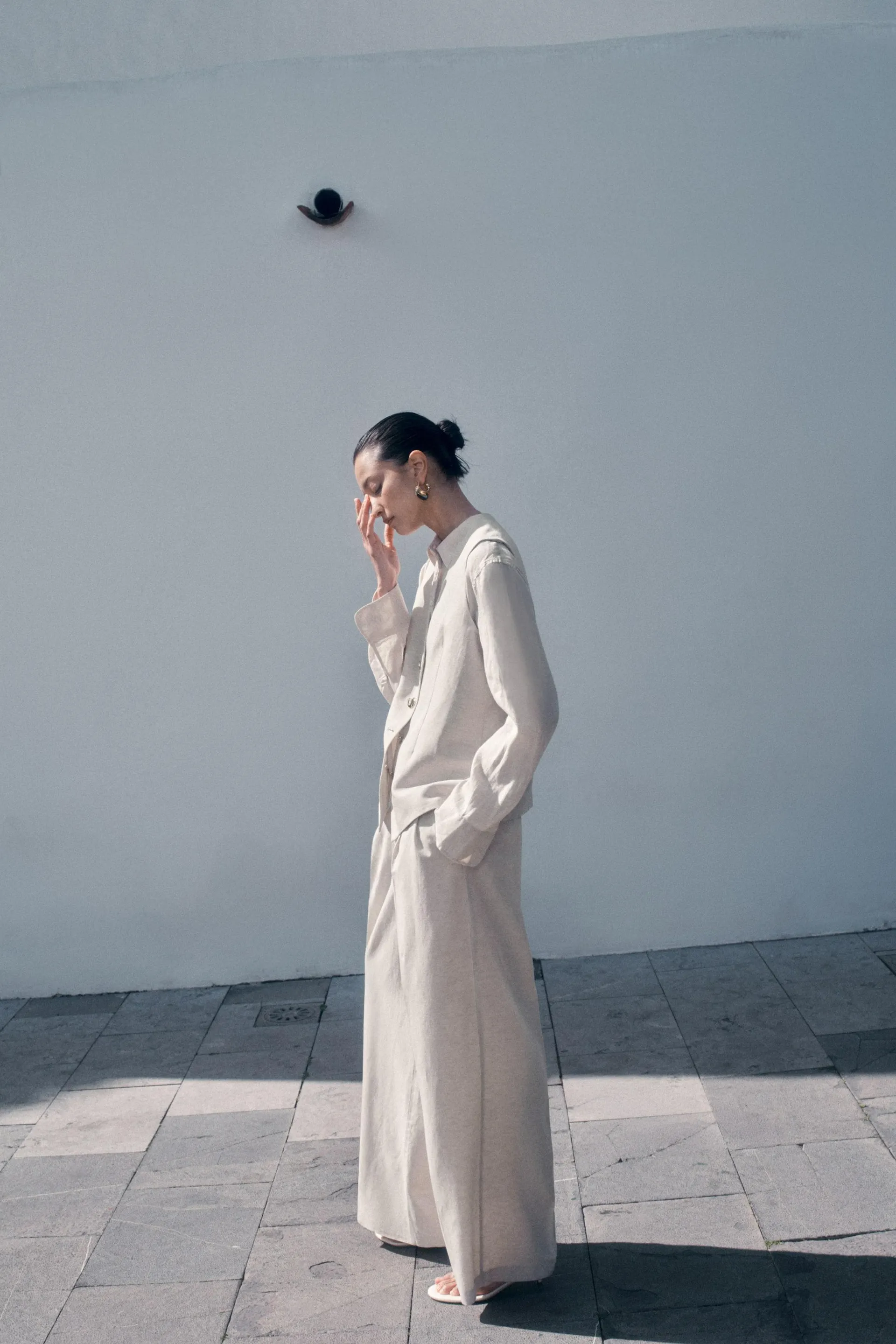 Wide linen-blend trousers