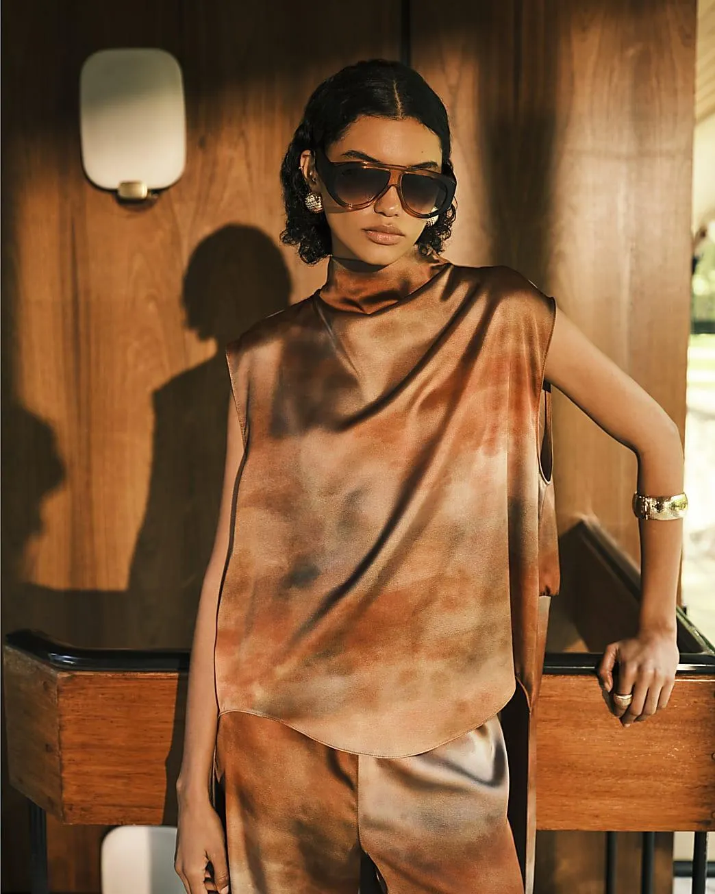 RI Studio Brown Print High Low Tunic Top