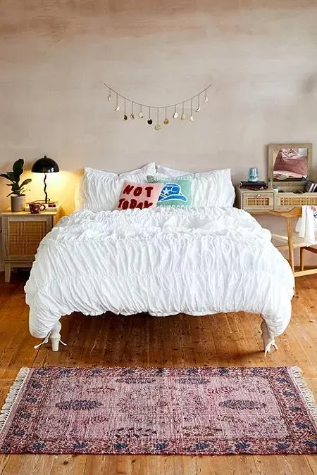 White Cinched Duvet Set