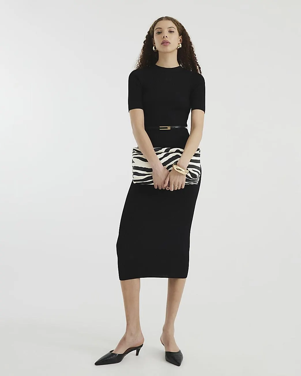 Black Knitted Short Sleeve Belted Midi Dress
