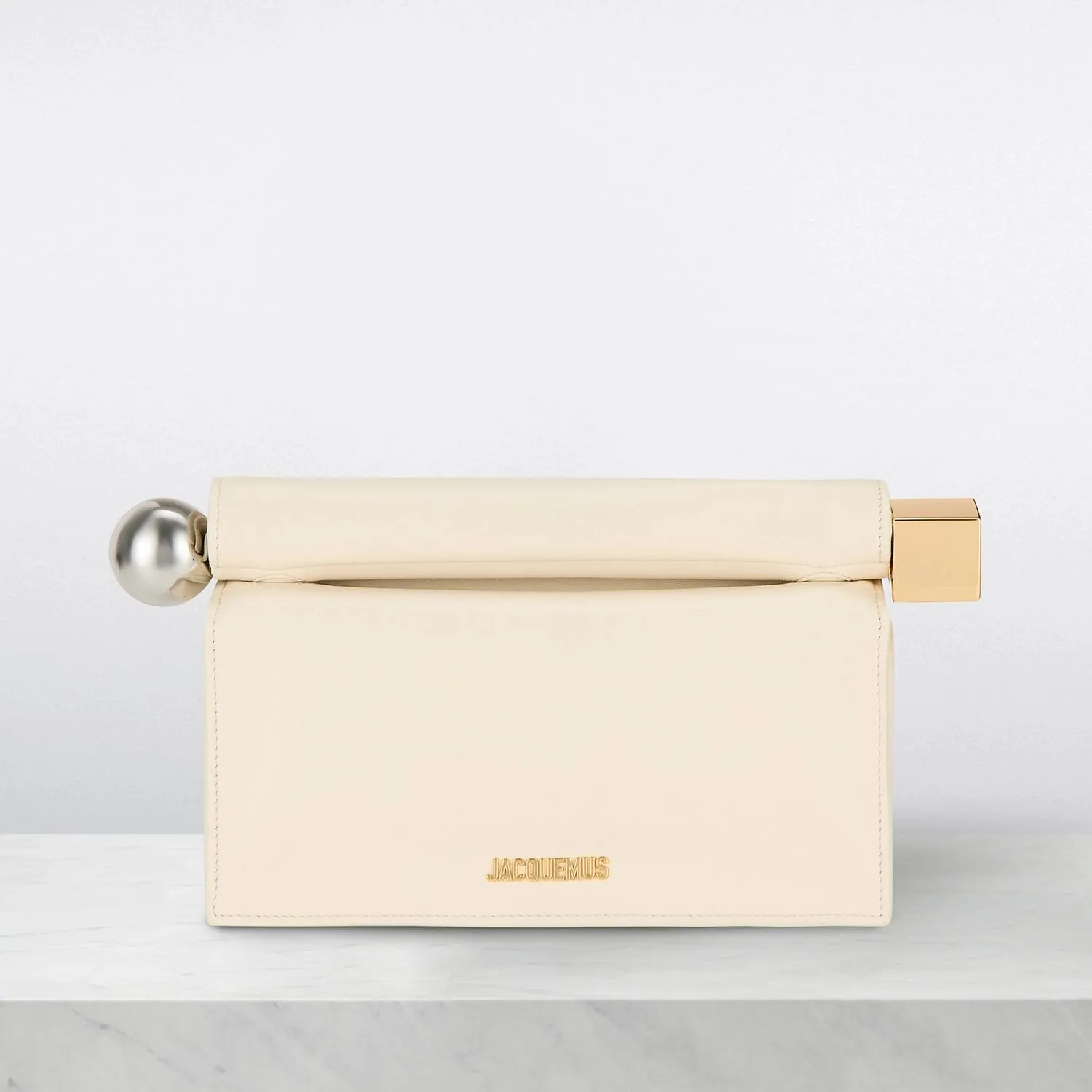 La Pochette Rond Carré Clutch