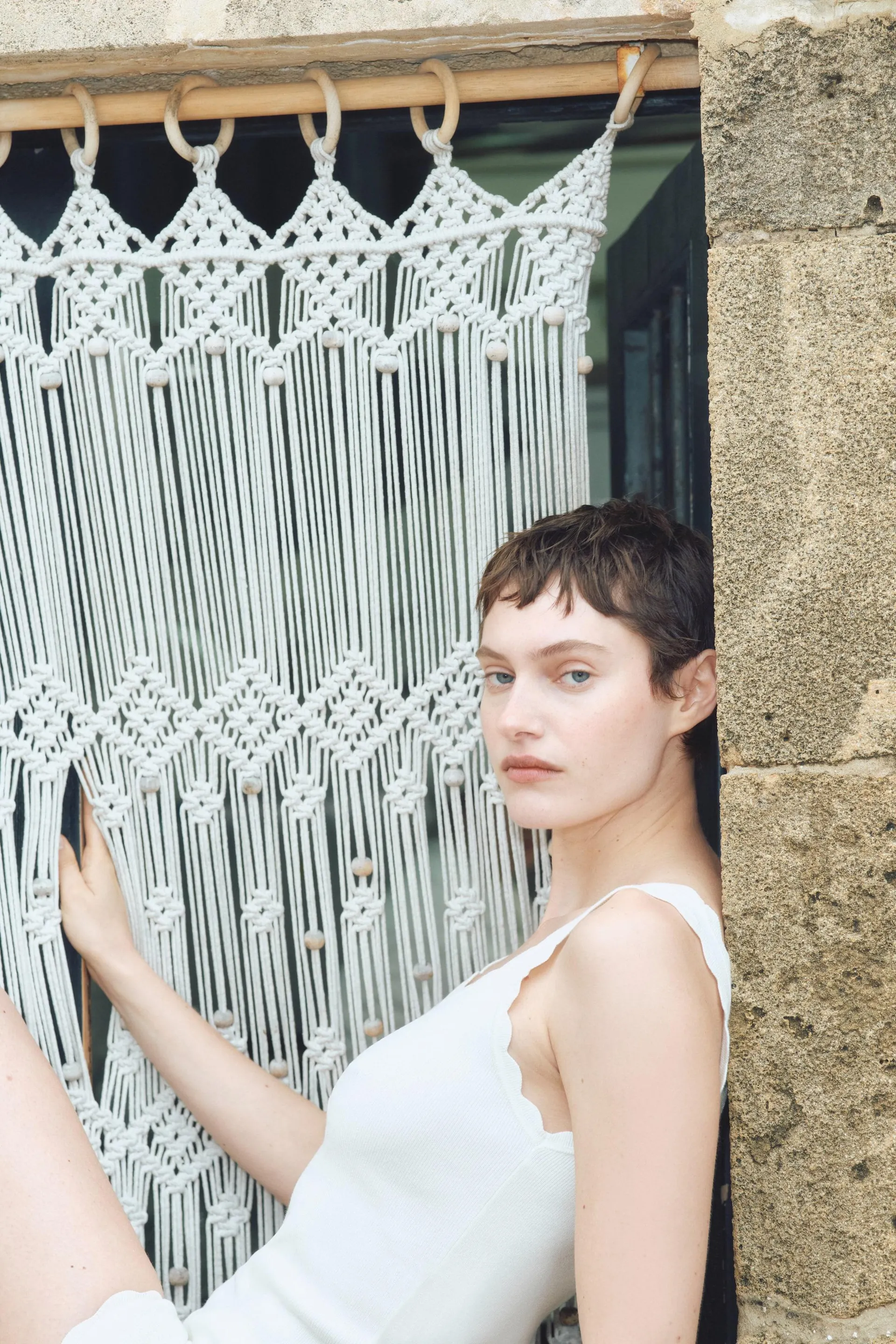 Scalloped fine-knit vest top