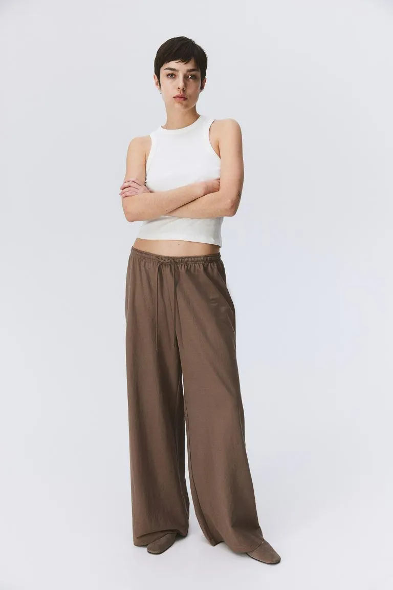 Wide pull-on trousers