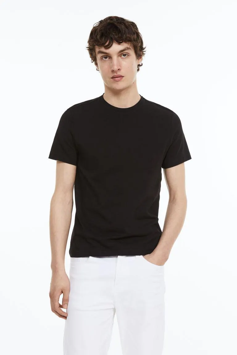 Slim Fit Round-necked T-shirt