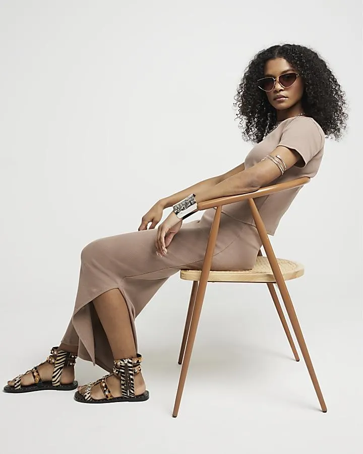 Beige ribbed maxi skirt