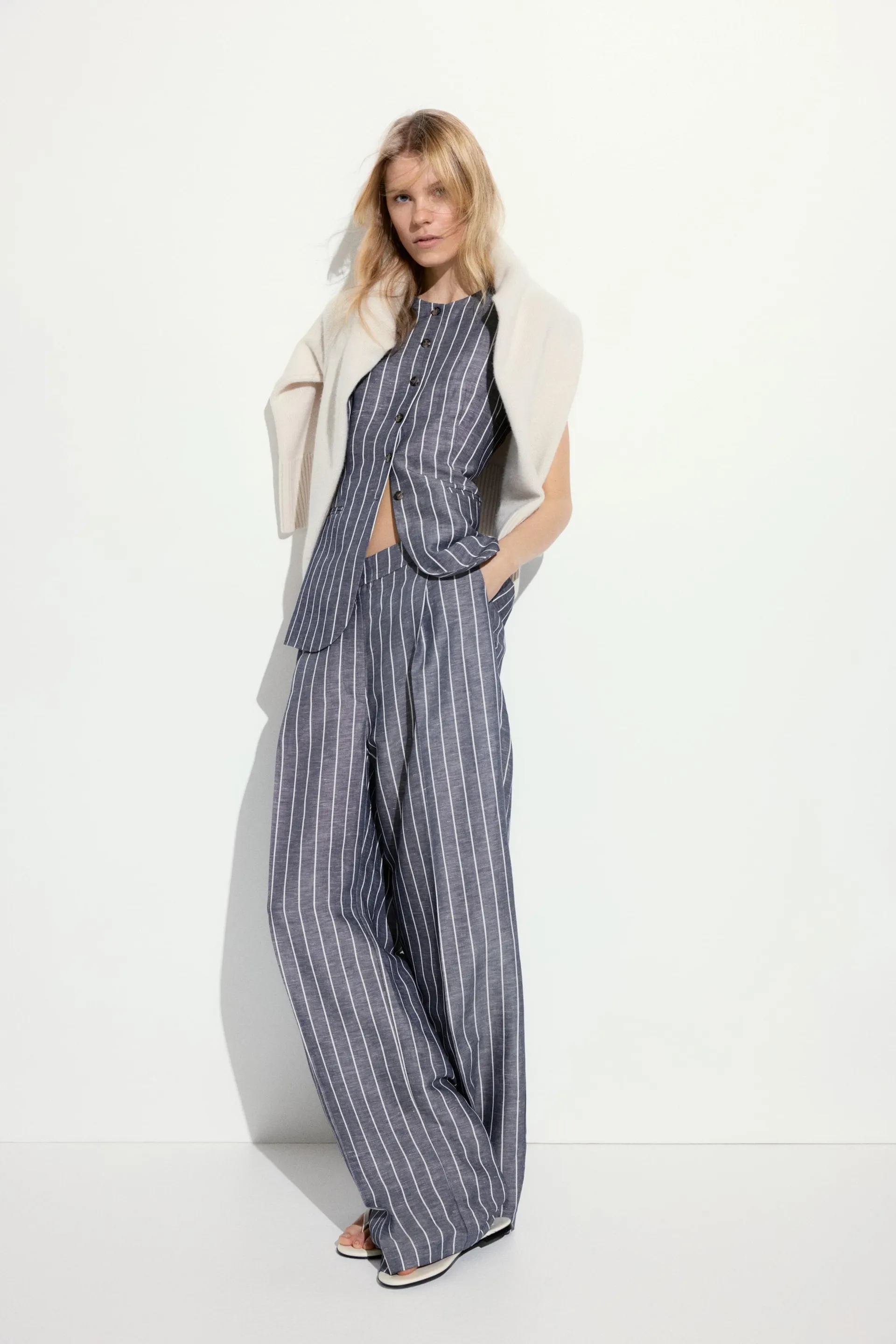 Wide linen-blend trousers