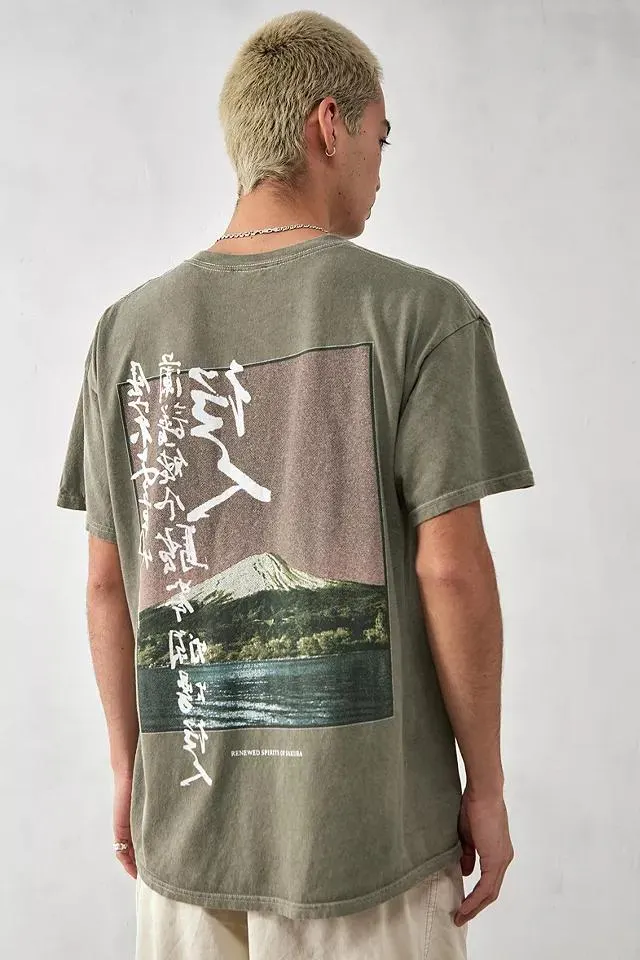 UO Maglietta Paesaggio Giapponese Verde