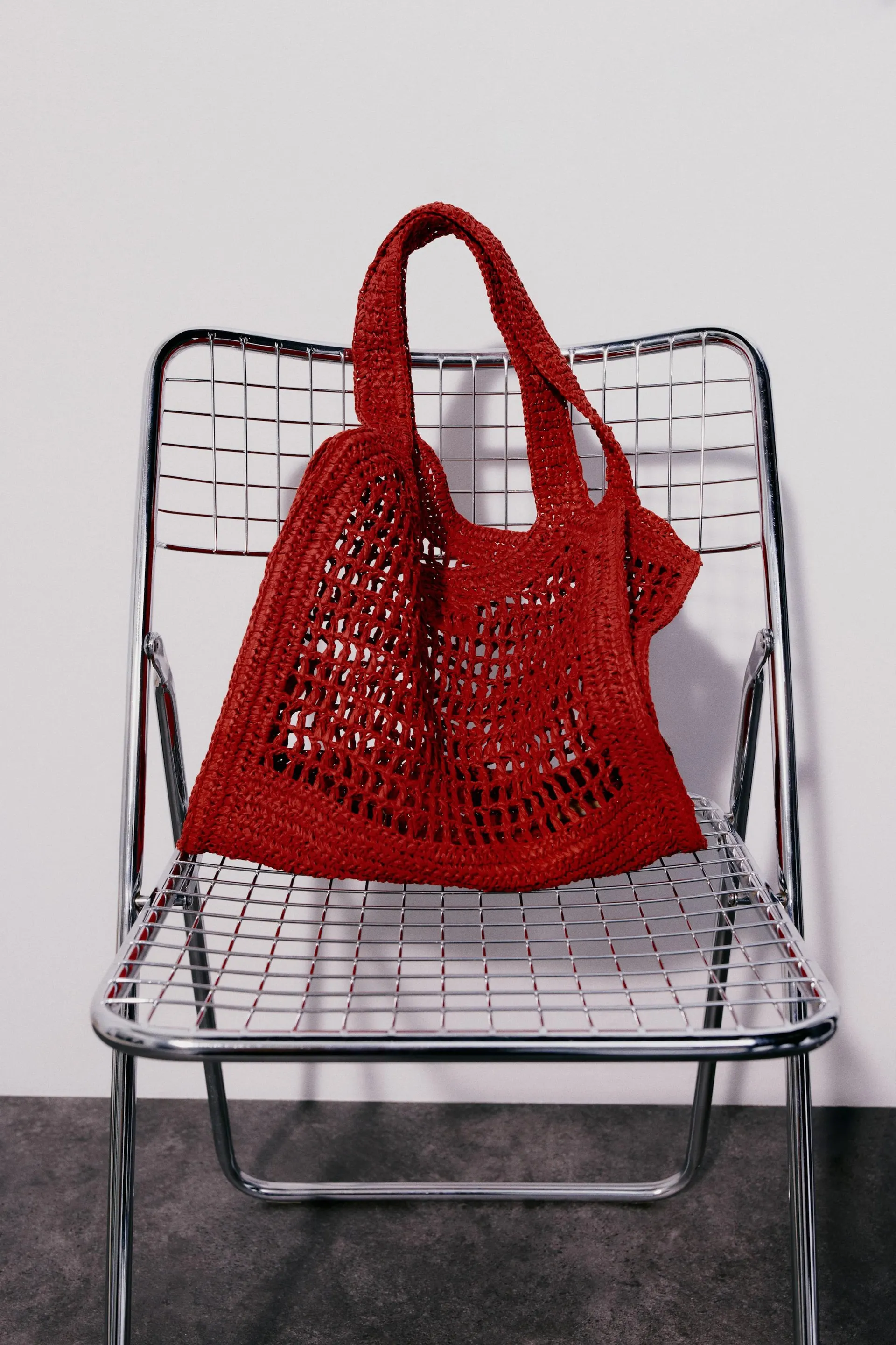 Straw tote bag