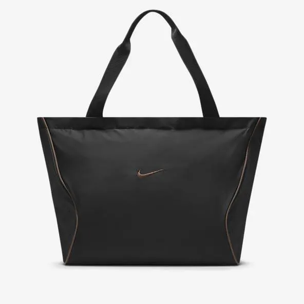 Nike Sportswear Essentials