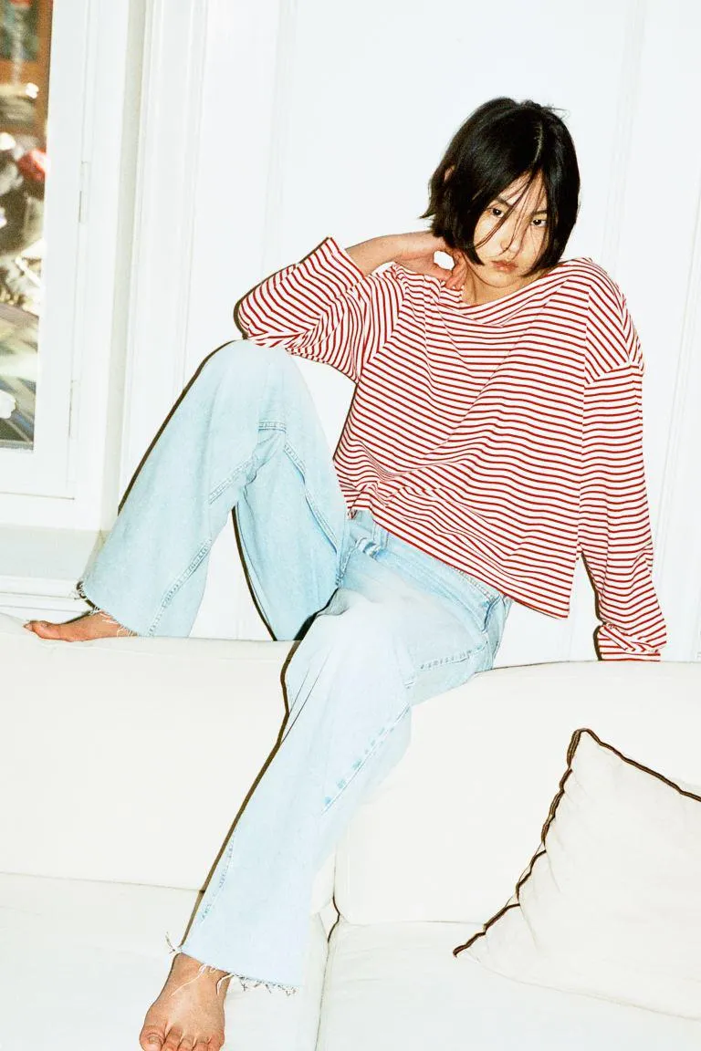 Oversized boat-neck top