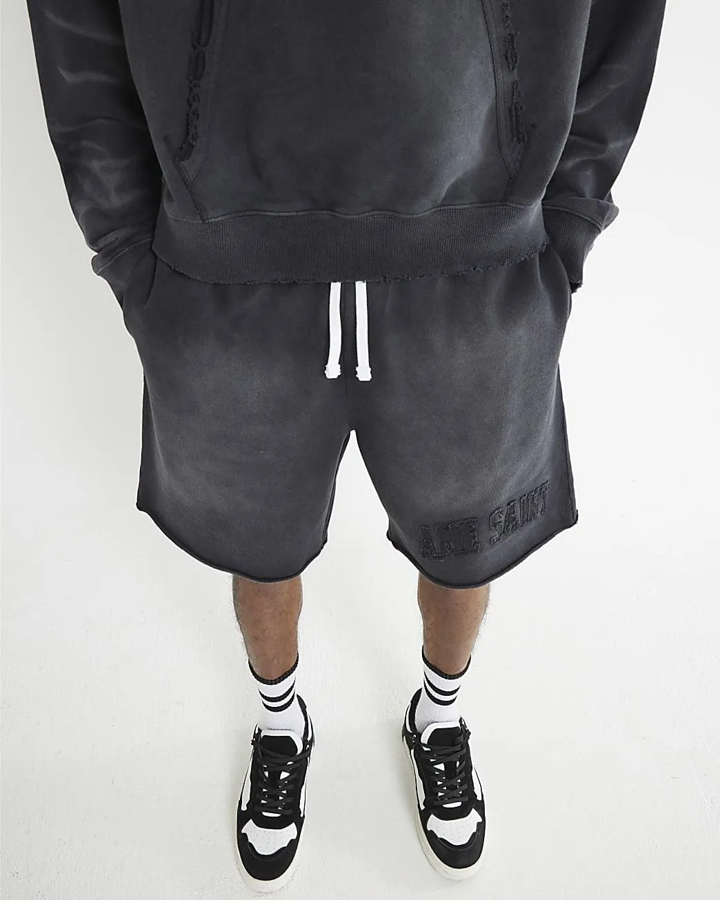 Black Washed Ame Saint Jorts
