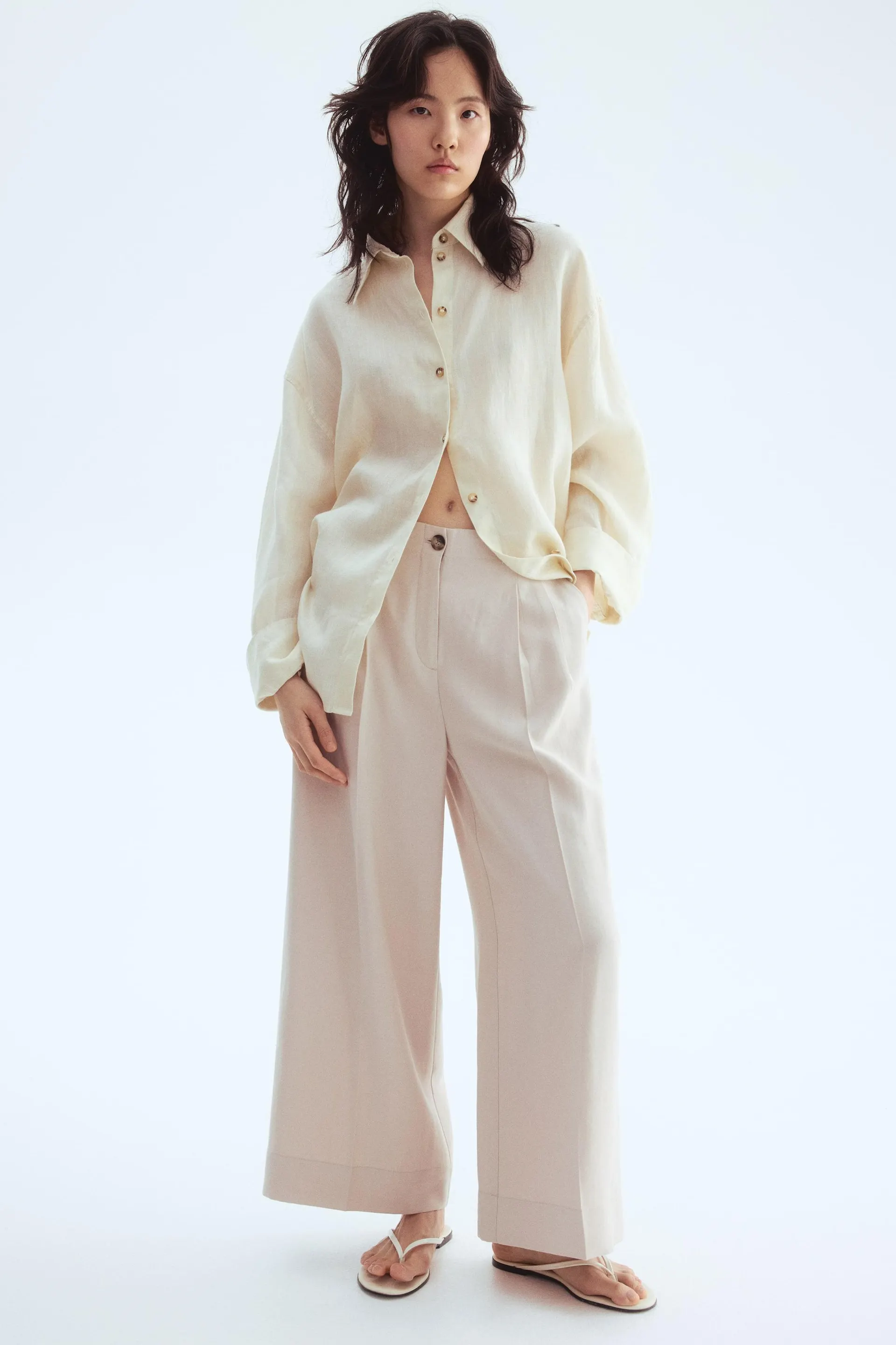 Wide ankle-length trousers