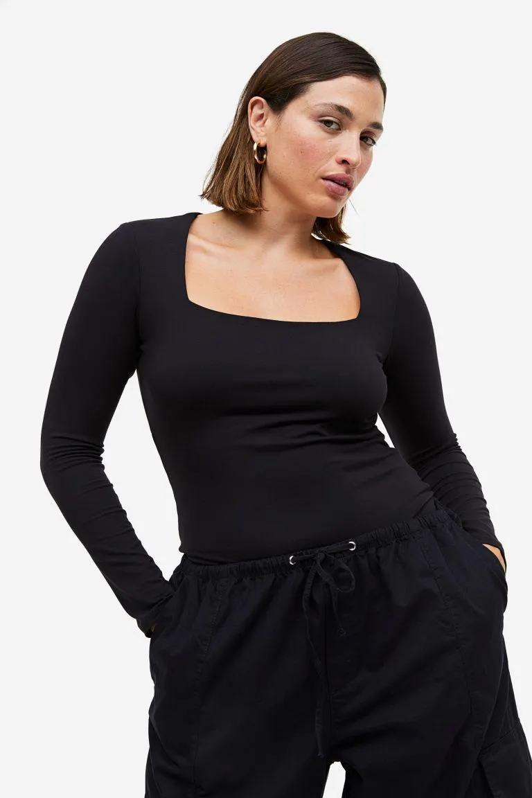 Long-sleeved jersey top
