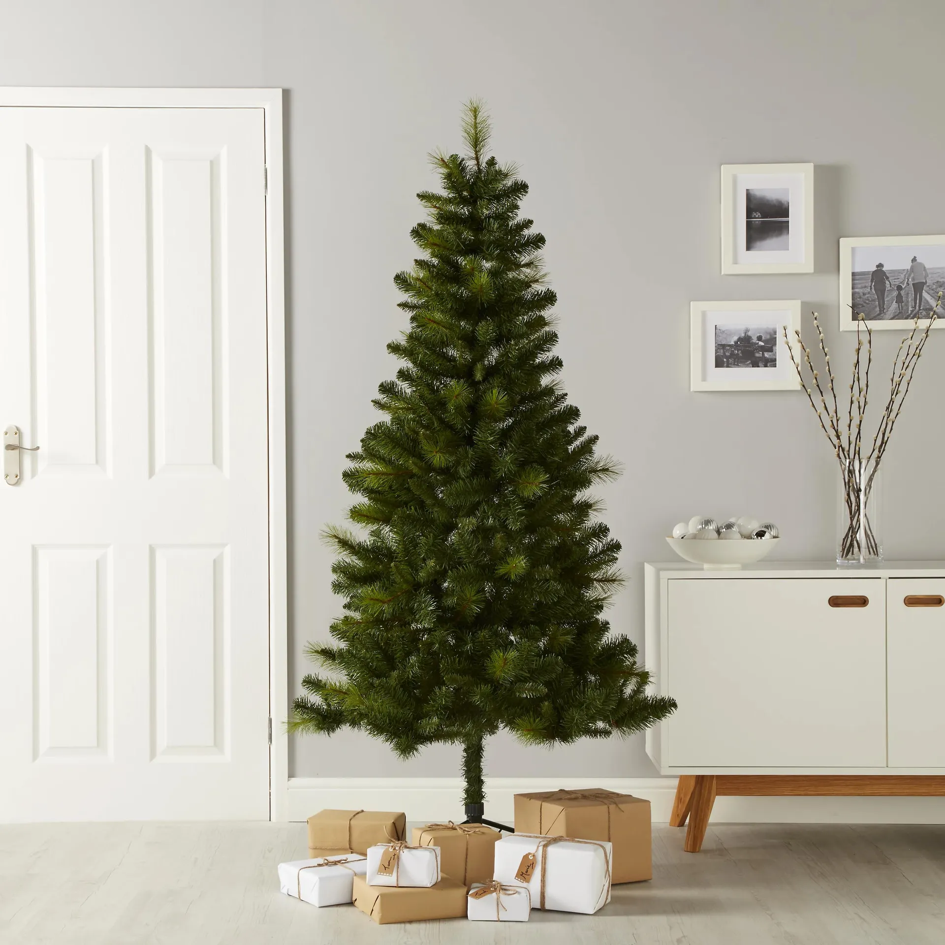 6ft Eiger Full Artificial Christmas tree