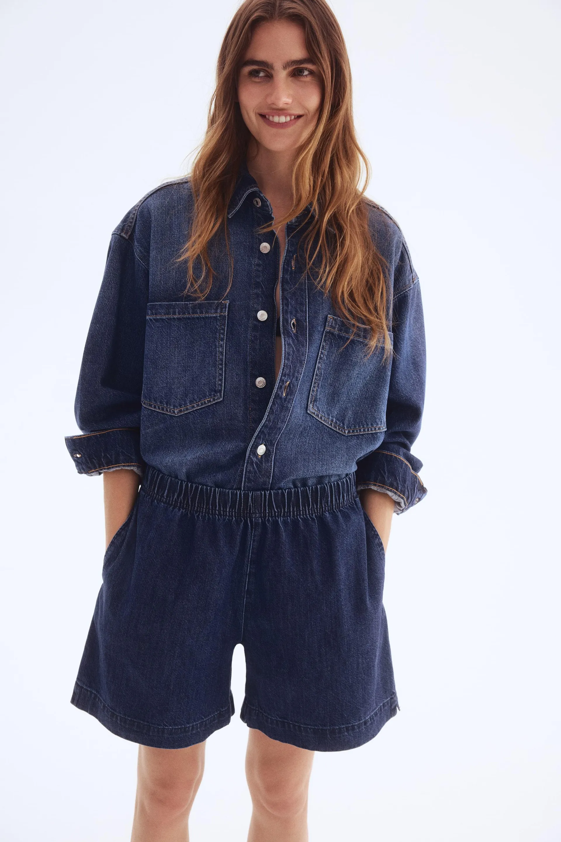 Denim pull-on shorts