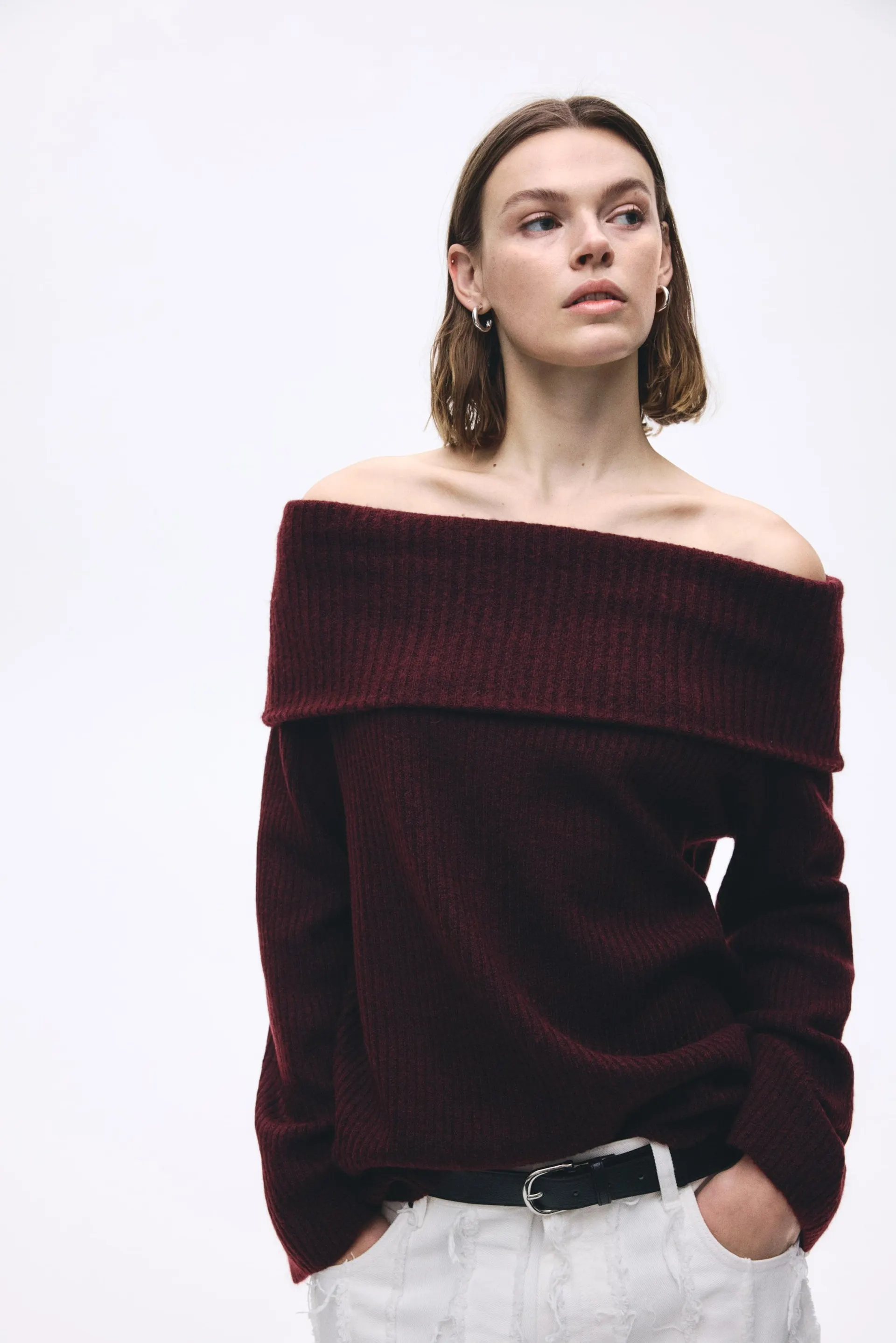 Off-the-shoulder jumper