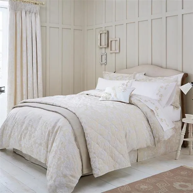 Pyramus Duvet Cover Set