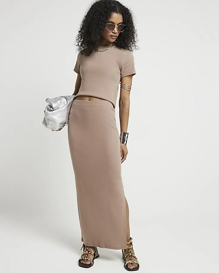 Brown ribbed crop t-shirt