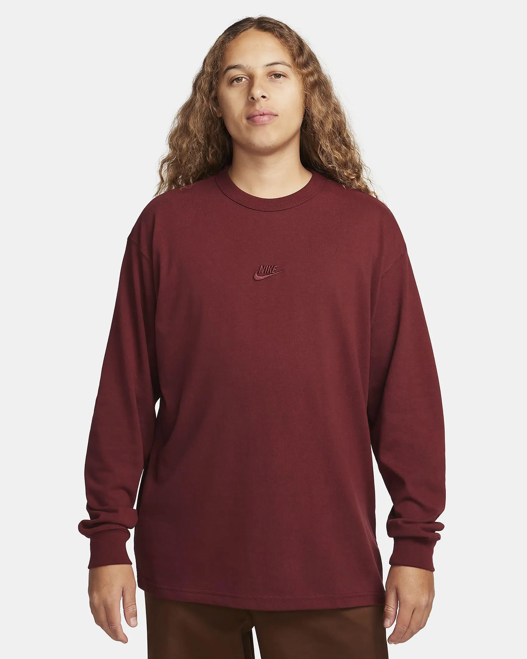 Nike Sportswear Premium Essentials