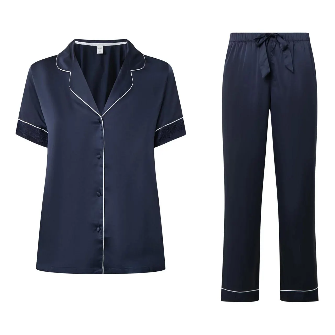 New in CHELSEA PEERS Satin Lace Pyjama Set €68.00
