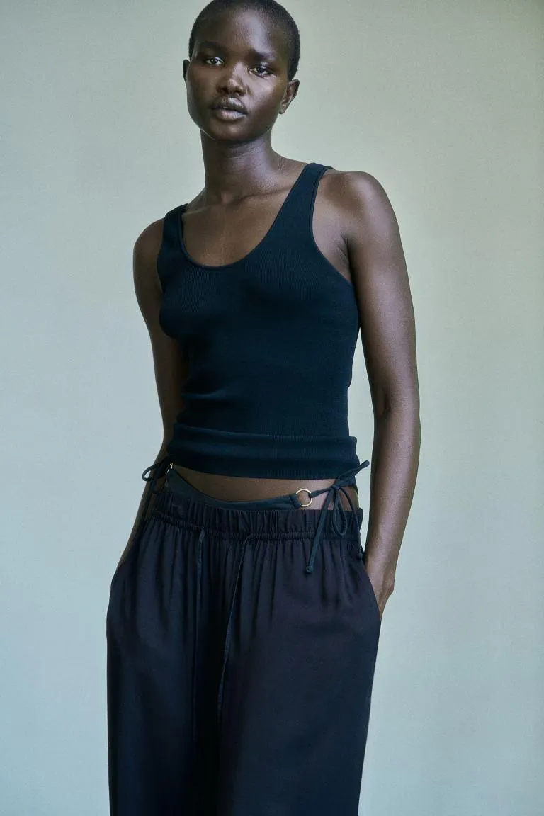 Wide pull-on trousers