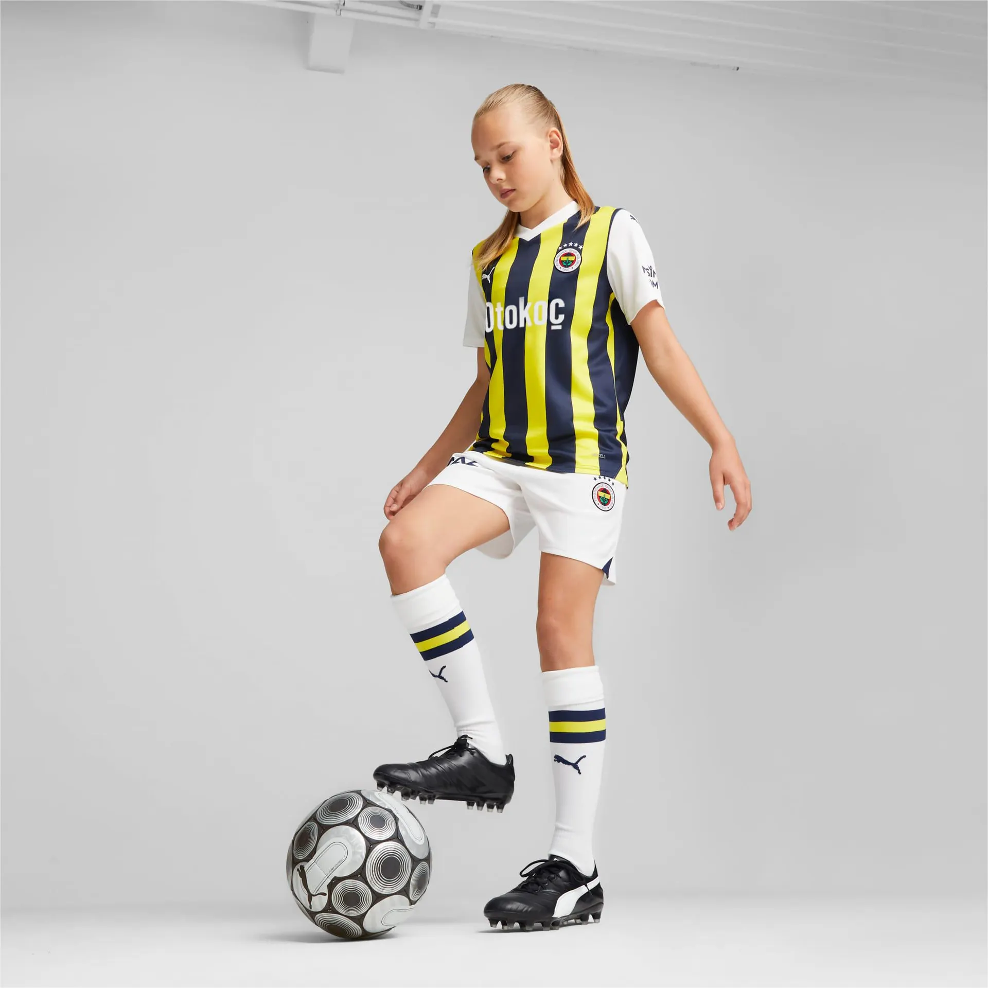 Fenerbahçe S.K. 23/24 Home Jersey Youth