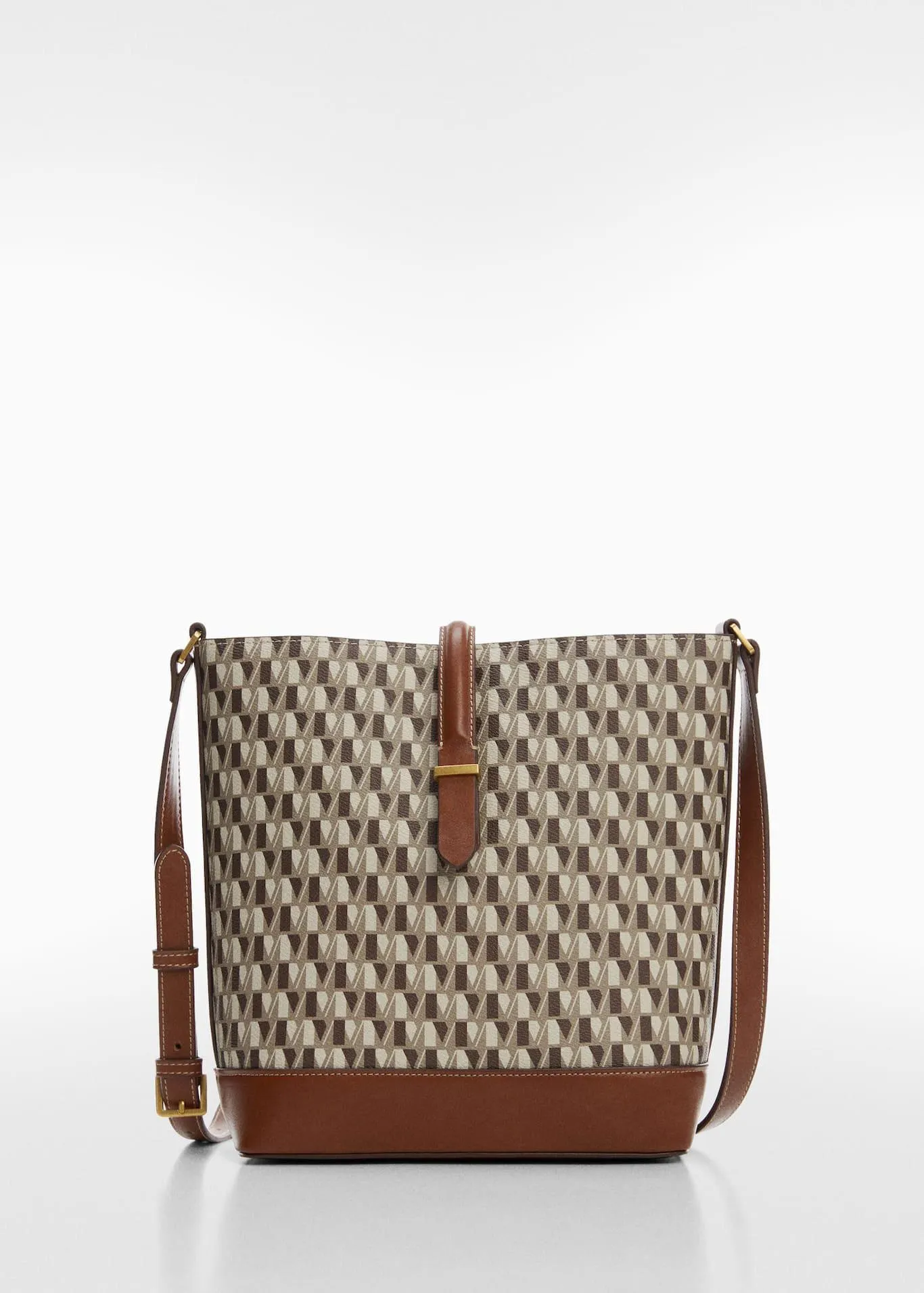 Borsa logo dettagli contrasto