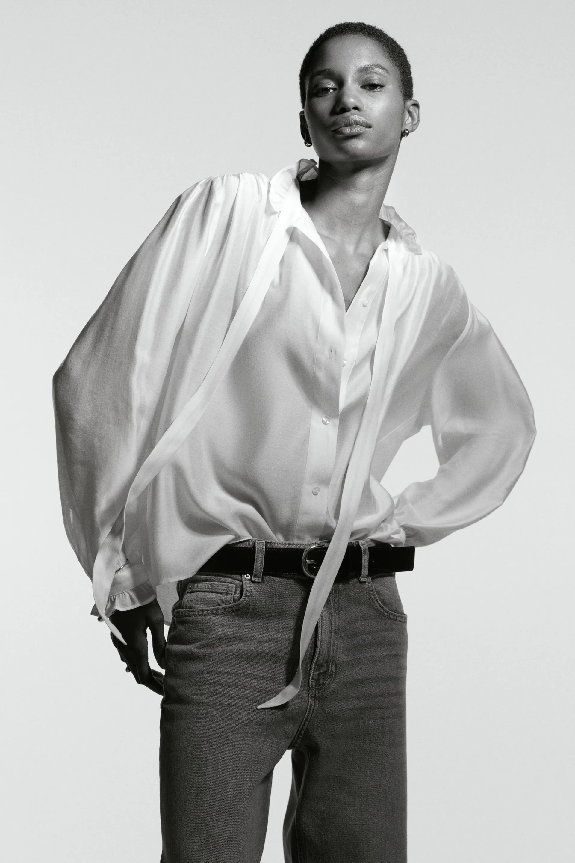 Bow-collar blouse