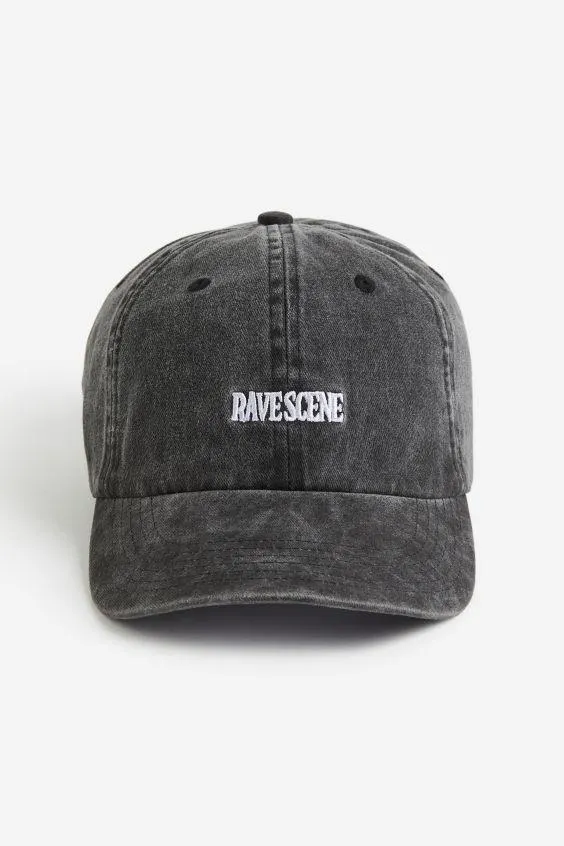 Embroidered-motif cotton cap