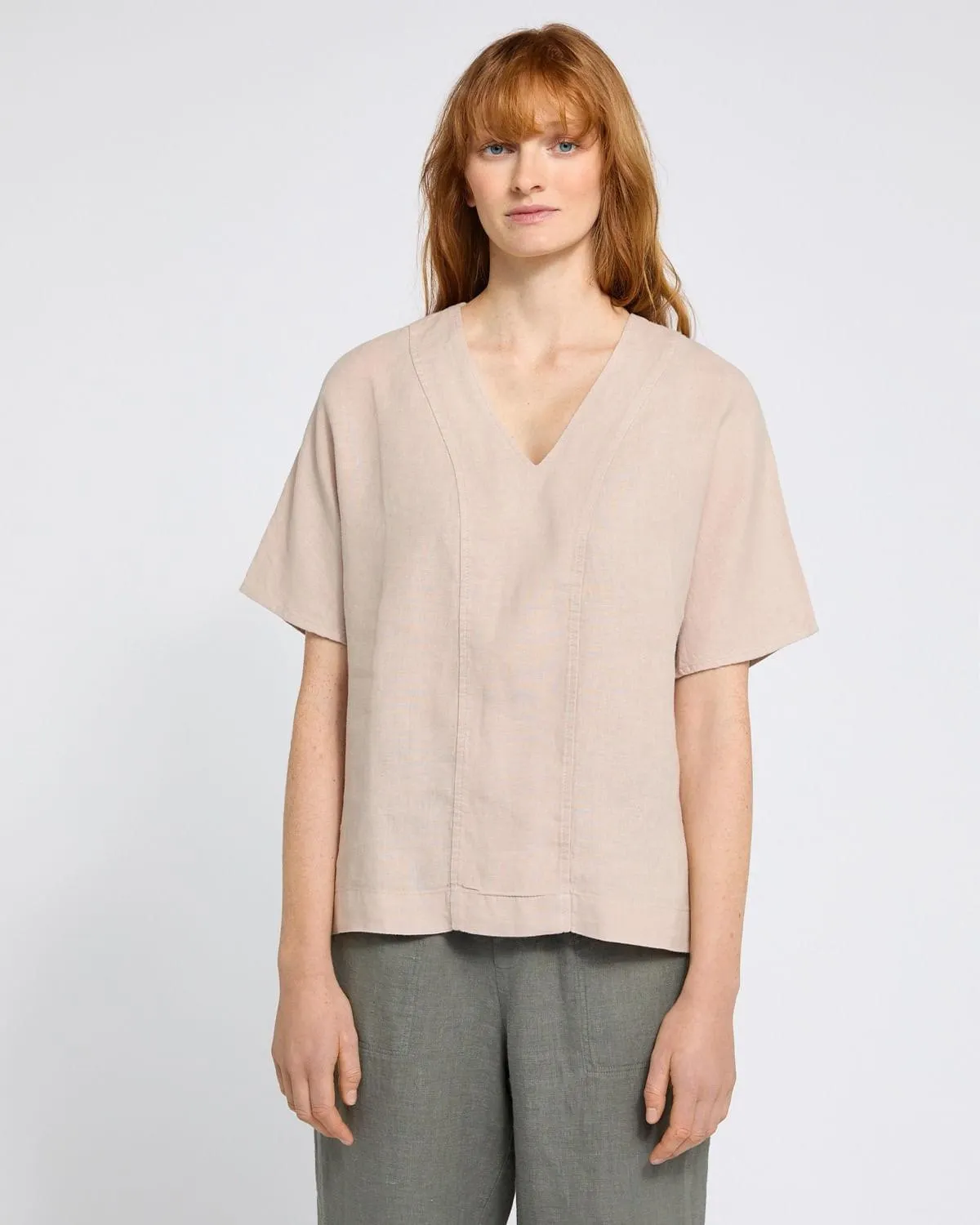 Carolyn Donnelly The Edit V-Neck Stone Linen Top
