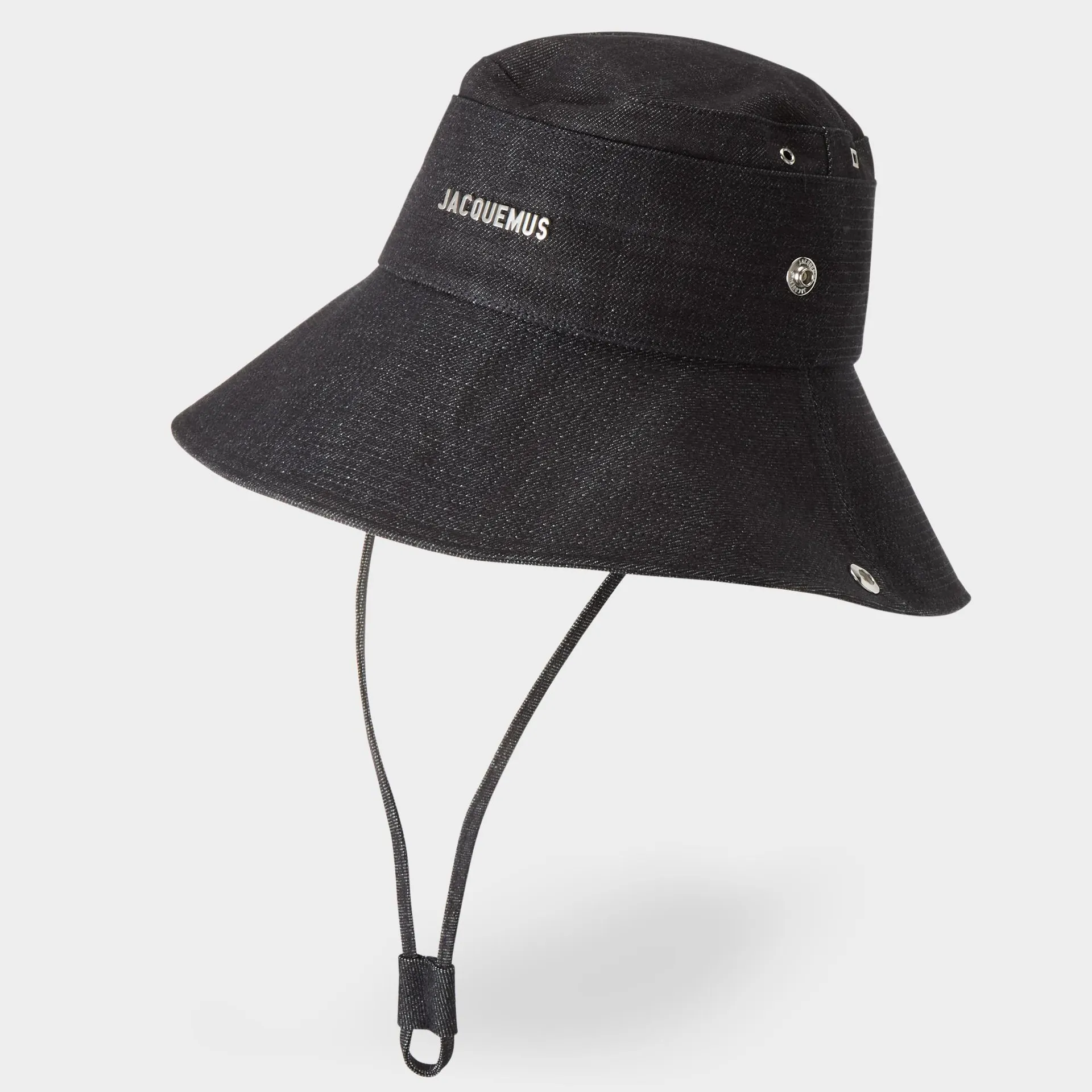 The de-Nîmes Denim Bucket Hat