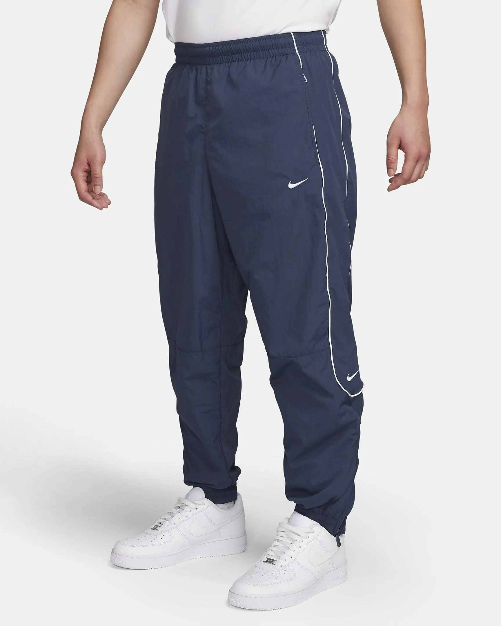 Nike Solo Swoosh