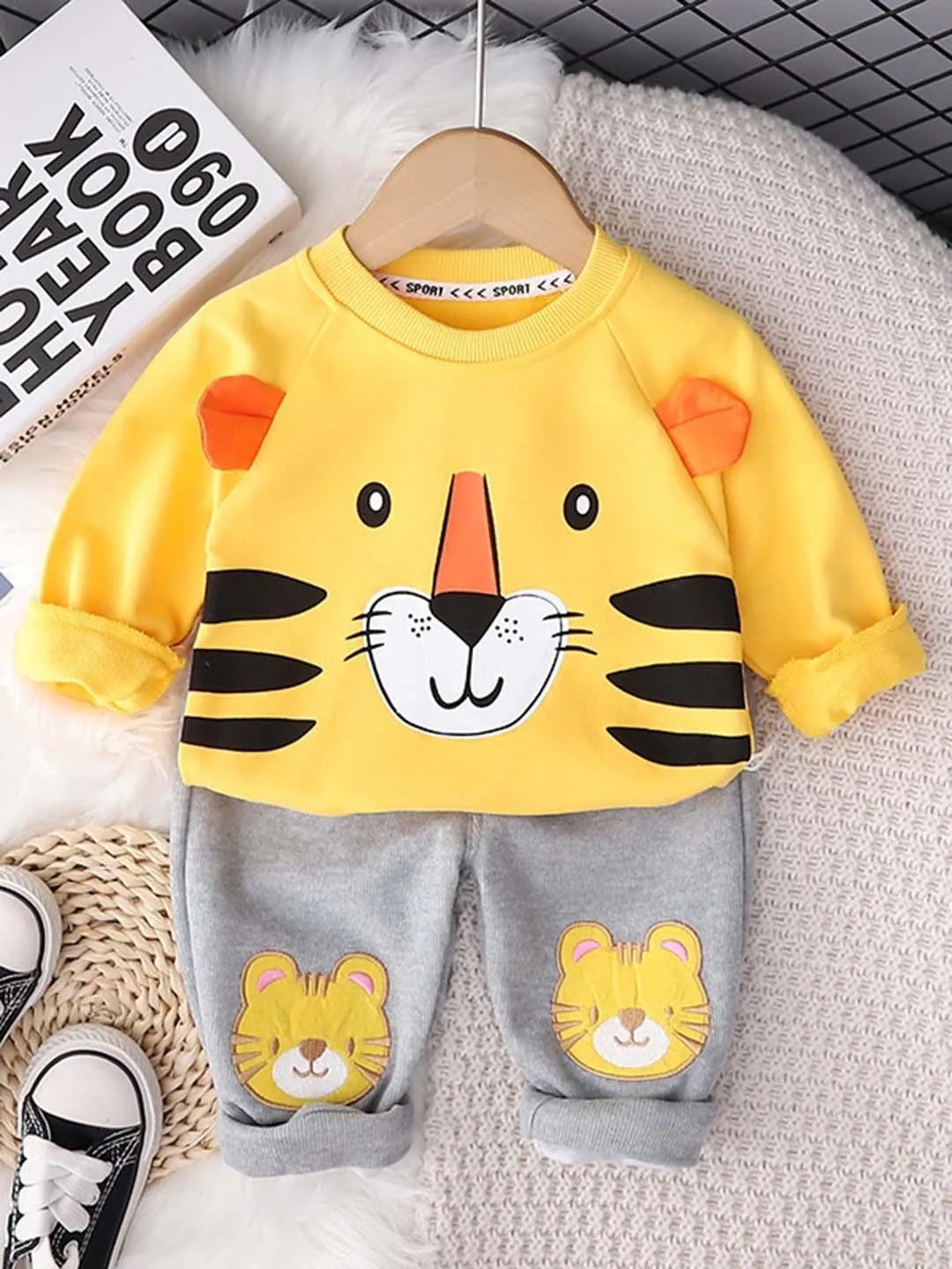 Boys Printed Tshirt with Trousers