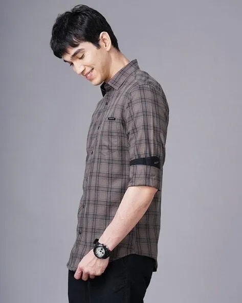Men Checked Slim Fit Shirt with Patch Pocket