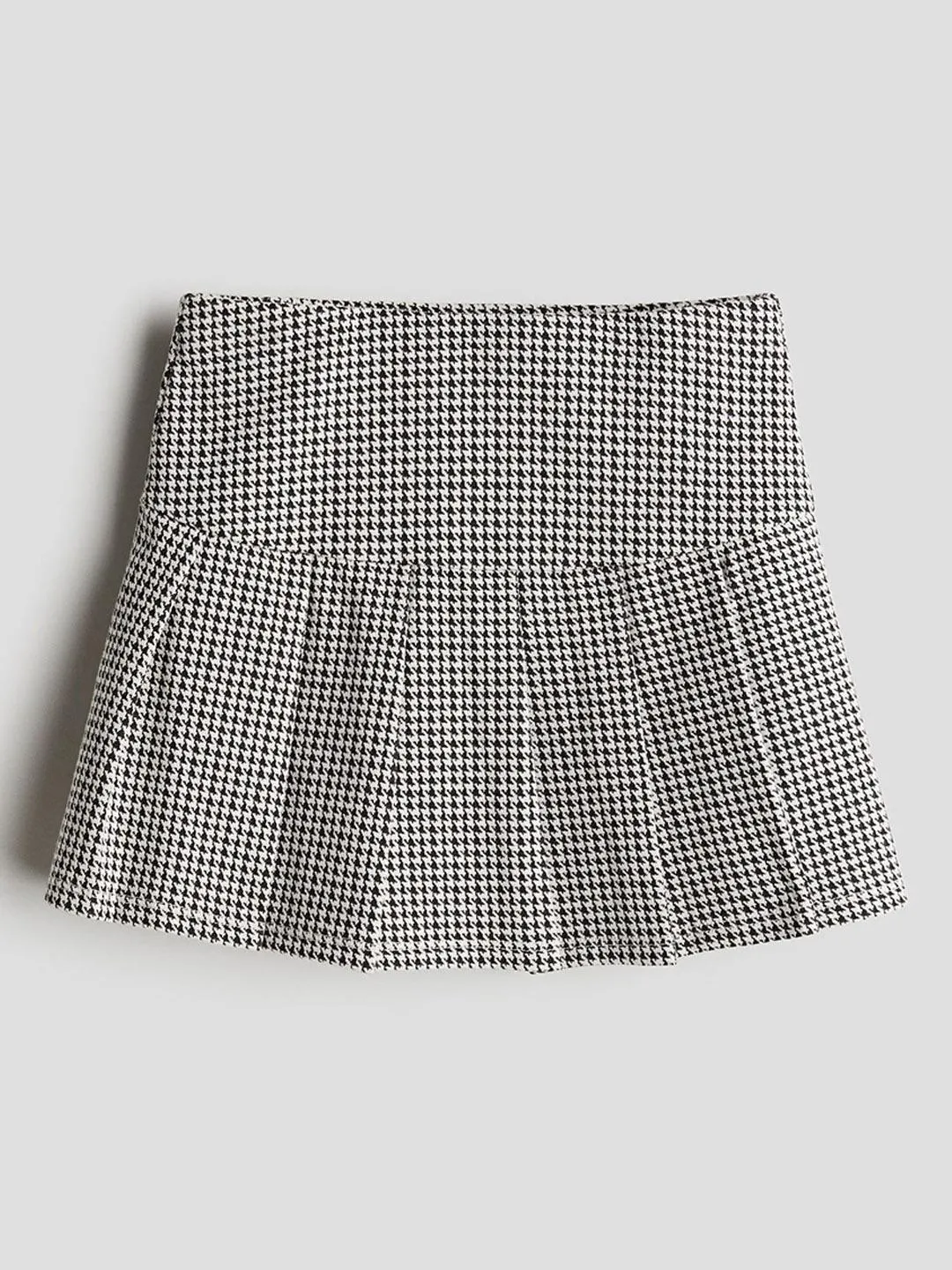 Girls Printed Pleated A-Line Mini Skirt