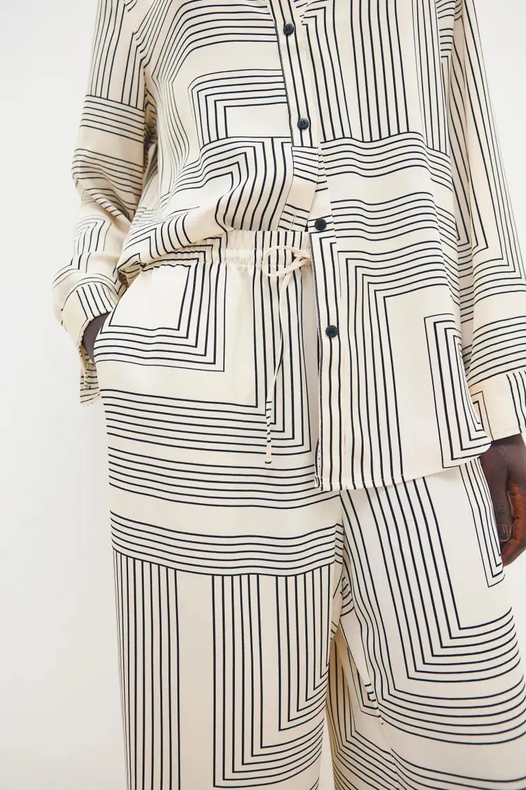 Wide pull-on trousers