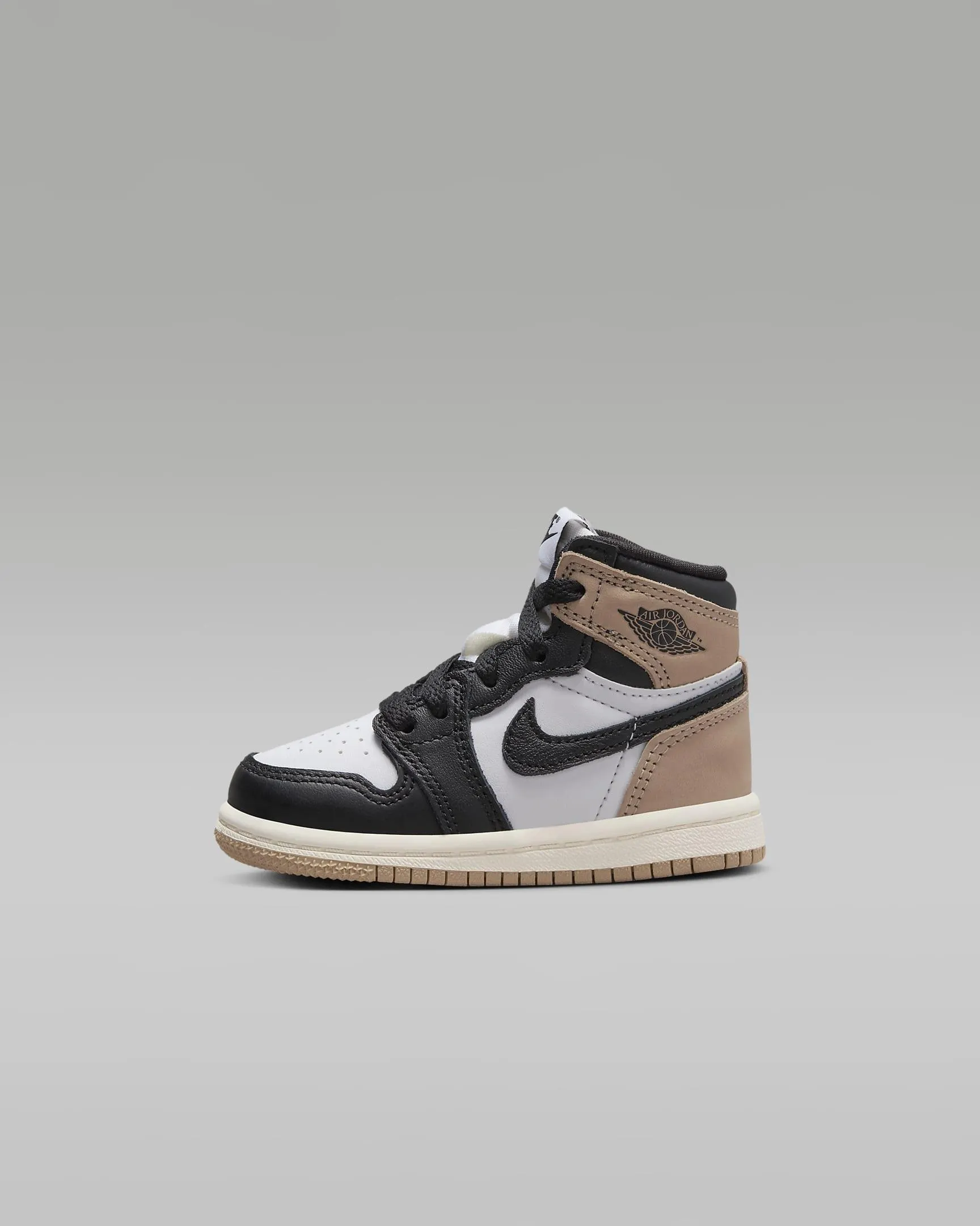 Jordan 1 Retro High OG 'Latte'