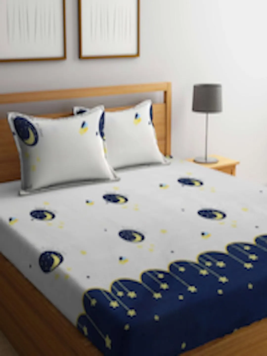 White & Blue Graphic 300 TC Fitted King Bedsheet with 2 Pillow Covers