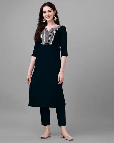 Women Embroidered No Darts Straight Kurta