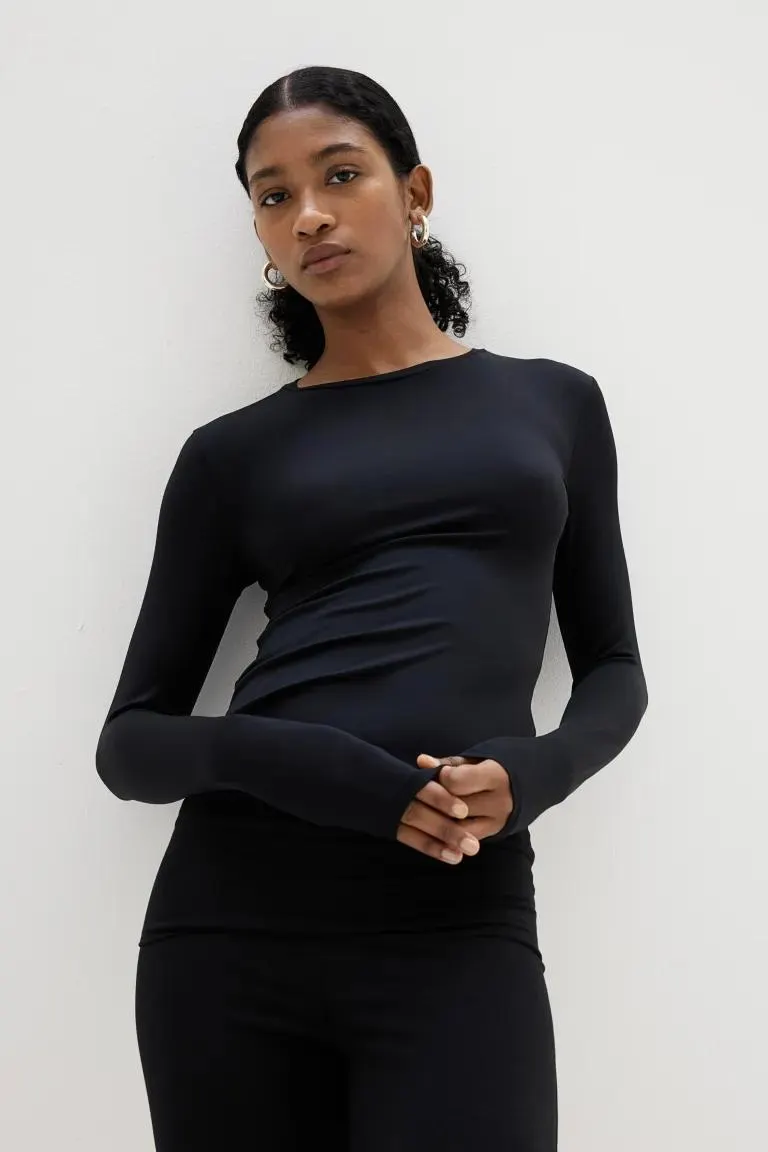 Long-sleeved microfibre top