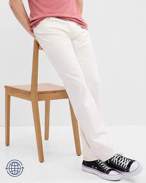 Mid-Rise Straight Jeans with Washwell