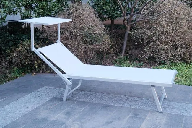 Lettino senza cuscino Basic in alluminio grigio e seduta bianco