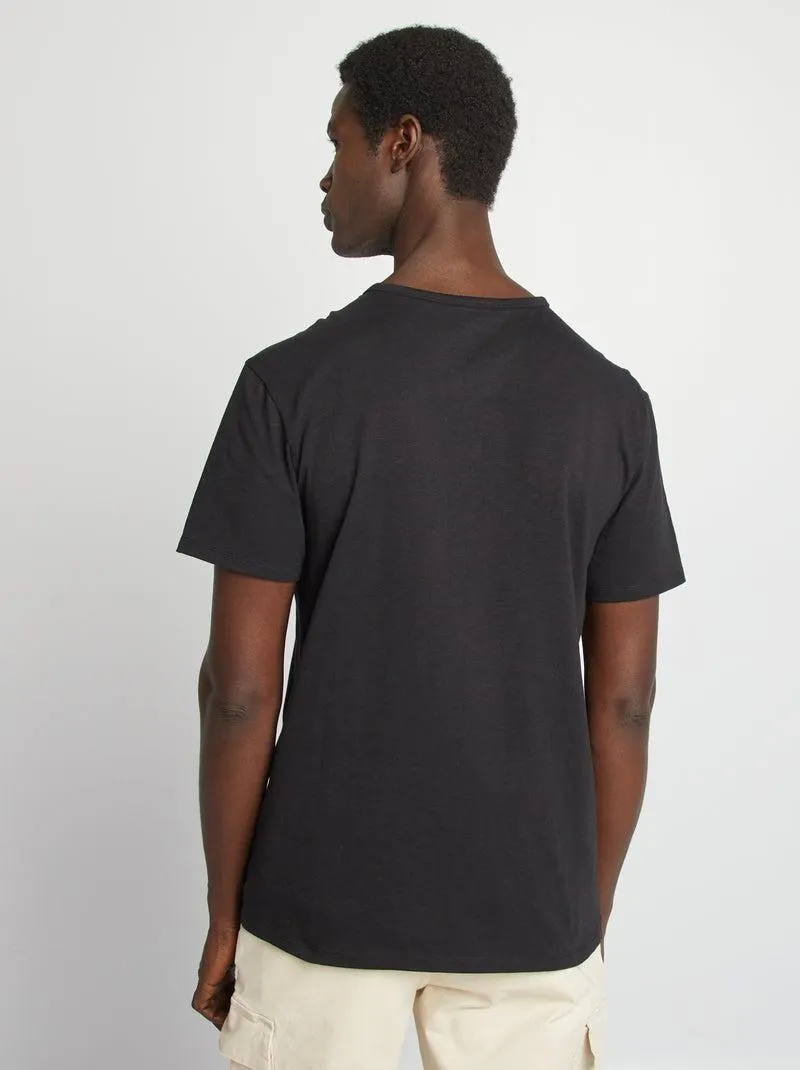 T-shirt in jersey con collo serafino - nero