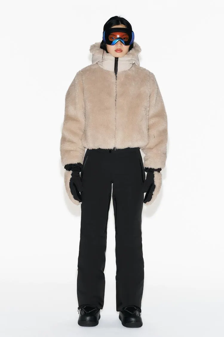 CAPPOTTO CORTO CON CAPPUCCIO IN PELLICCIA SINTETICA RECCO® TECHNOLOGY SKI COLLECTION