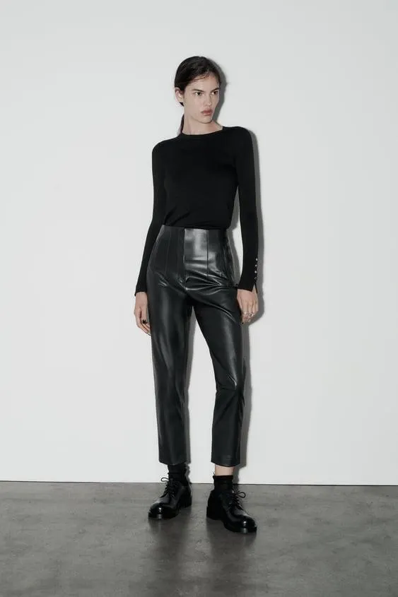 PANTALONI A VITA ALTA IN FINTA PELLE